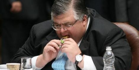Firman convenio intersectorial para combatir la obesidad y el sedentarismo