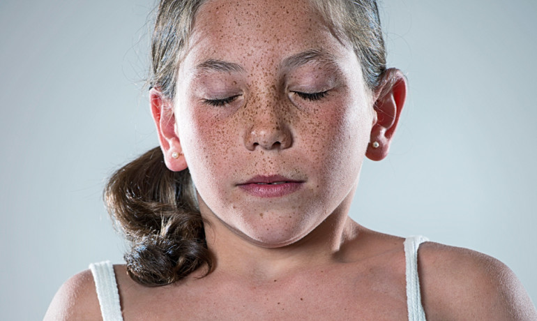 Does childhood stress make women gain weight?