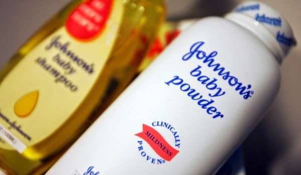 La FDA suspende la licencia de Johnson & Johnson por poseer sustancias canc&eacute;rigenas 