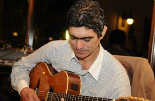 Nostalgias de la ni&ntilde;ez en ritmo de tango: Cuando el pich&oacute;n crece.