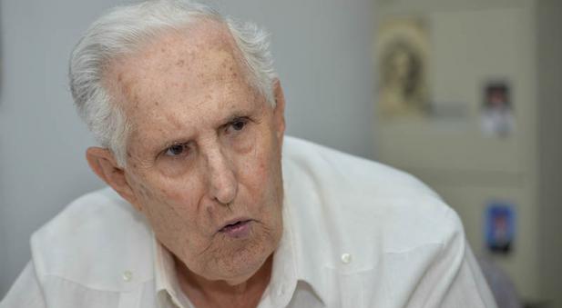 "A Kennedy lo mat&oacute; la CIA", asegura un exagente de la CIA; Antonio Veciana