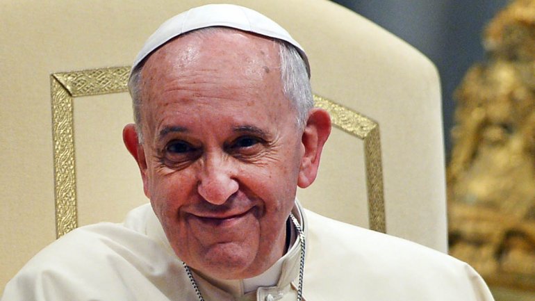 Gays, divorcio, abuso de menores, eutanasia... Las respuestas de Francisco