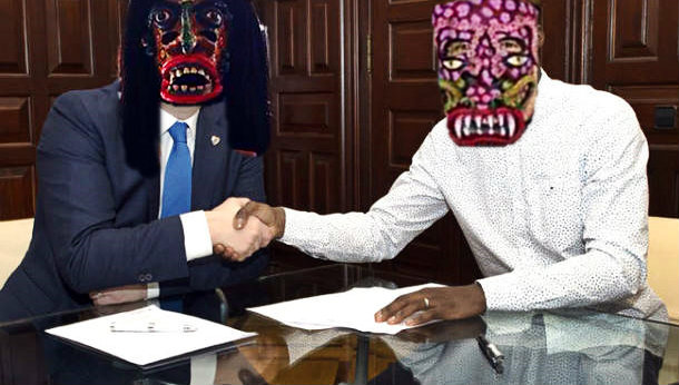 Alex Pila firma nuevo tratado de paz y rompe contrato de enemistad.
