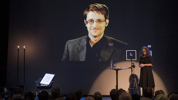 "Es el momento": Snowden publica un misterioso mensaje de advertencia en Twitter:
