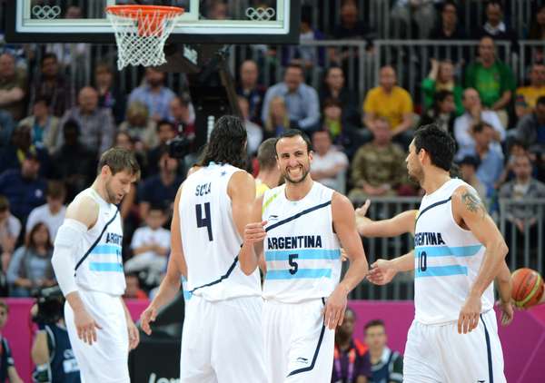 JJOO - B&aacute;squet: Aplastante victoria del equipo argentino sobre un Lituania desconcertado.