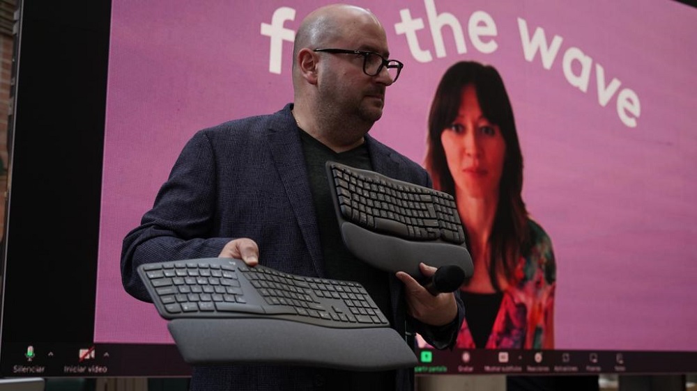 Logitech presenta los teclados ergon&oacute;micos Wave Keys