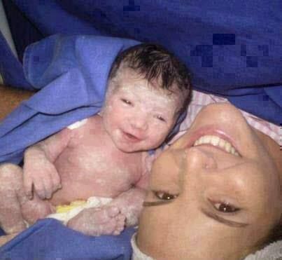 El beb&eacute; que alcanz&oacute; el r&eacute;cord de la sonrisa m&aacute;s prematura