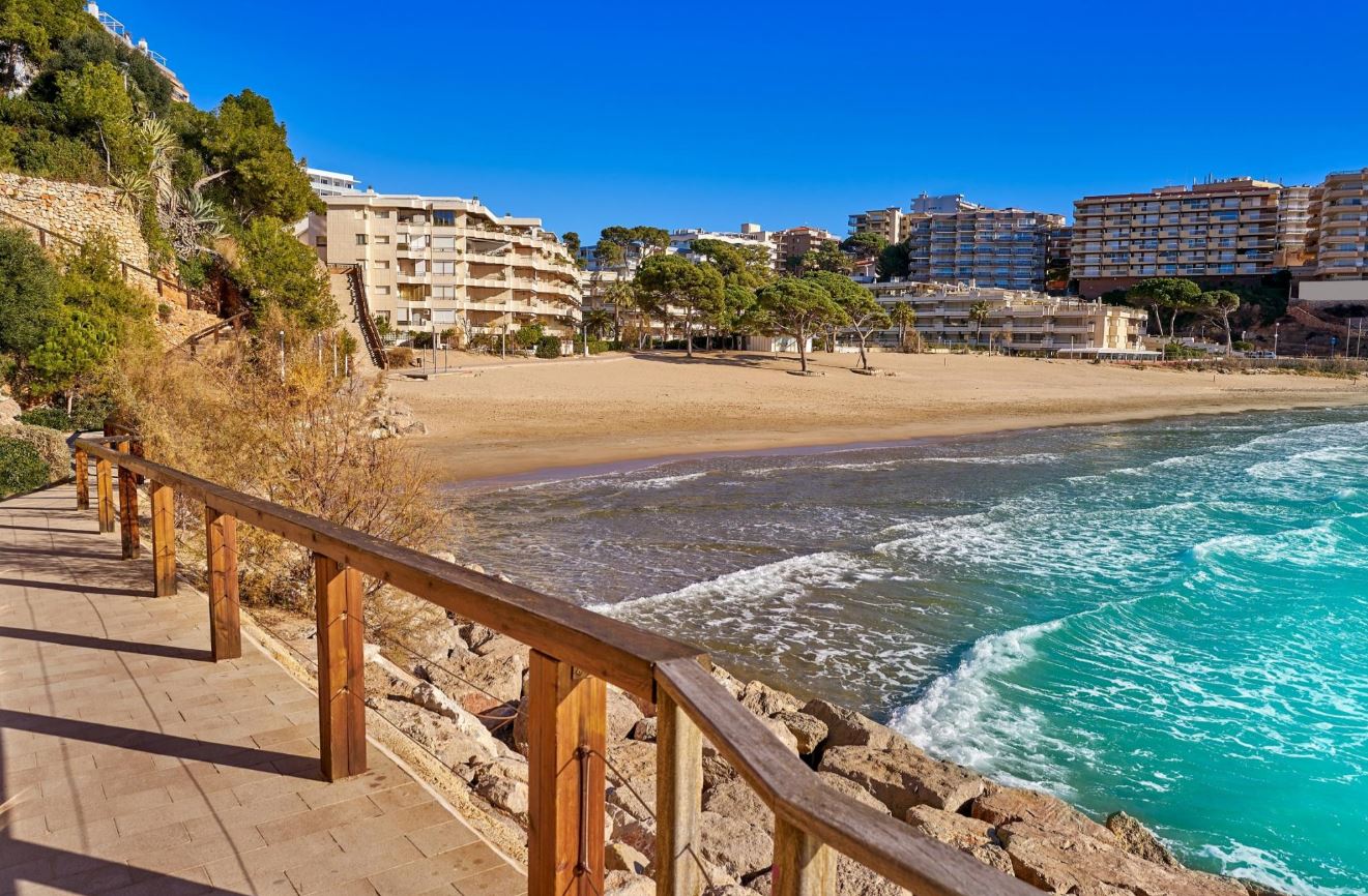 Salou: sol, playa y diversi&oacute;n en la Costa Dorada
