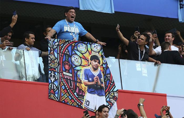 El baile de Maradona ''incendi&oacute;'' un estadio de San Petersburgo albiceleste