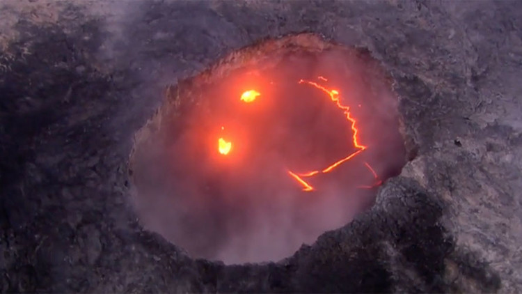 Una erupci&oacute;n volc&aacute;nica deja lava en forma de emoticono (video):