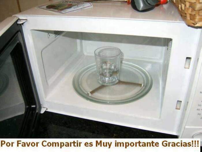 Peligro! Agua en el microondas