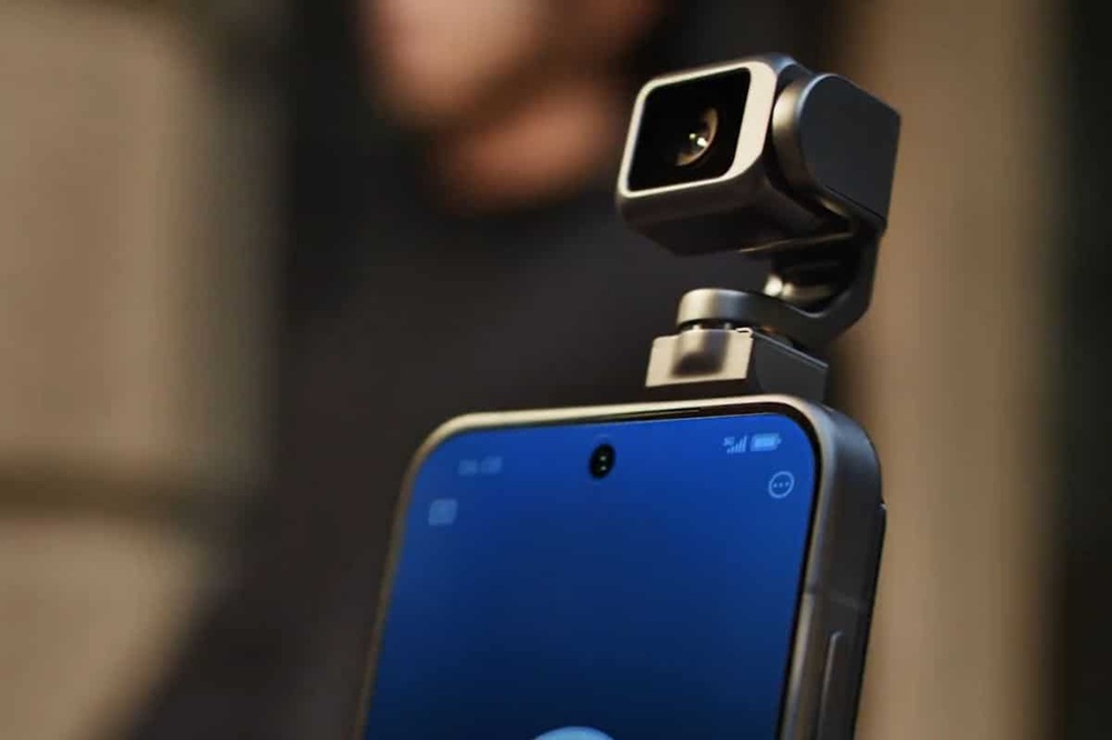 Este es el tel&eacute;fono robot que se rob&oacute; el show en la final del futbol