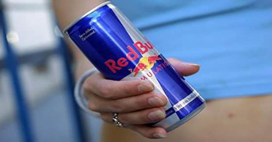 Como reacciona tu cuerpo al beber Red Bull (Nunca lo volver&aacute;s a beber despu&eacute;s de leer esto)
