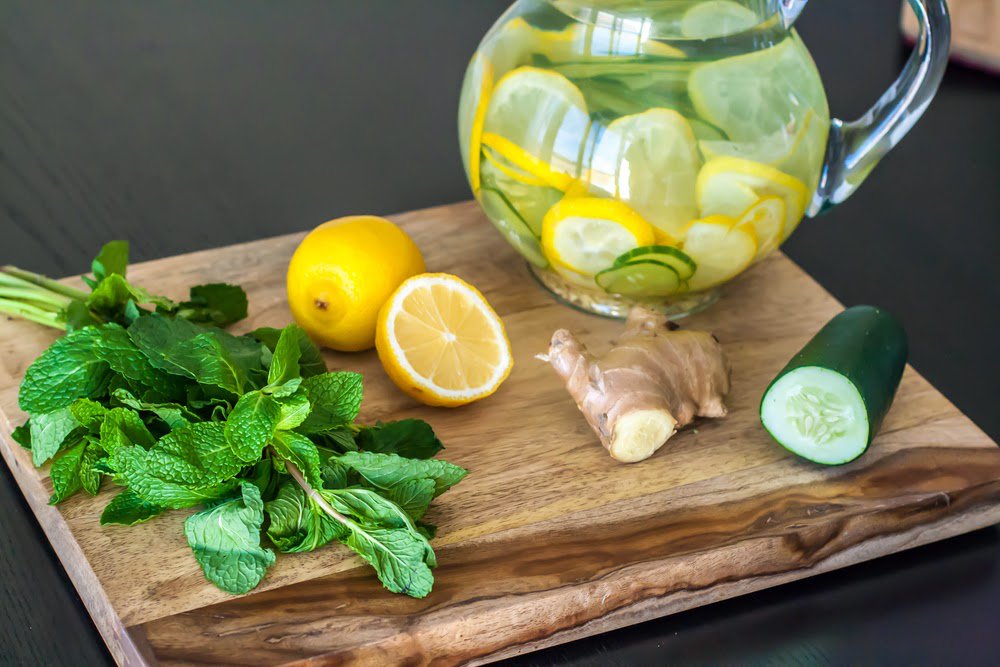Agua de jengibre, pepino y lim&oacute;n para bajar 7 kilos en una semana