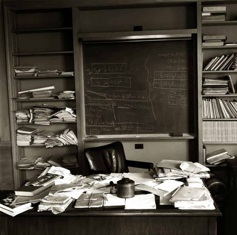El &uacute;ltimo sue&ntilde;o de Albert Einstein; la teor&iacute;a de las cuerdas, la teor&iacute;a del todo