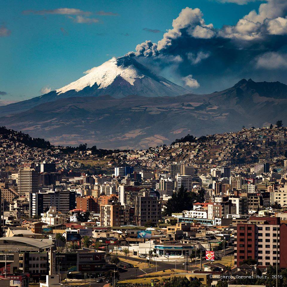 Vivir a los pies de uno de los volcanes m&aacute;s peligrosos del mundo