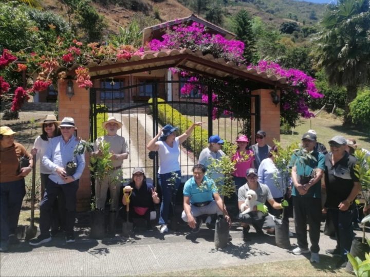 CONDOMINIO CAMPESTRE ZARAGOZA: UN ENCUENTRO DE AMISTAD, MEMORIA Y COMPROMISO CON LA VIDA.