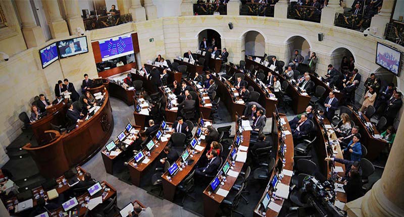 UNA JORNADA HISTORICA