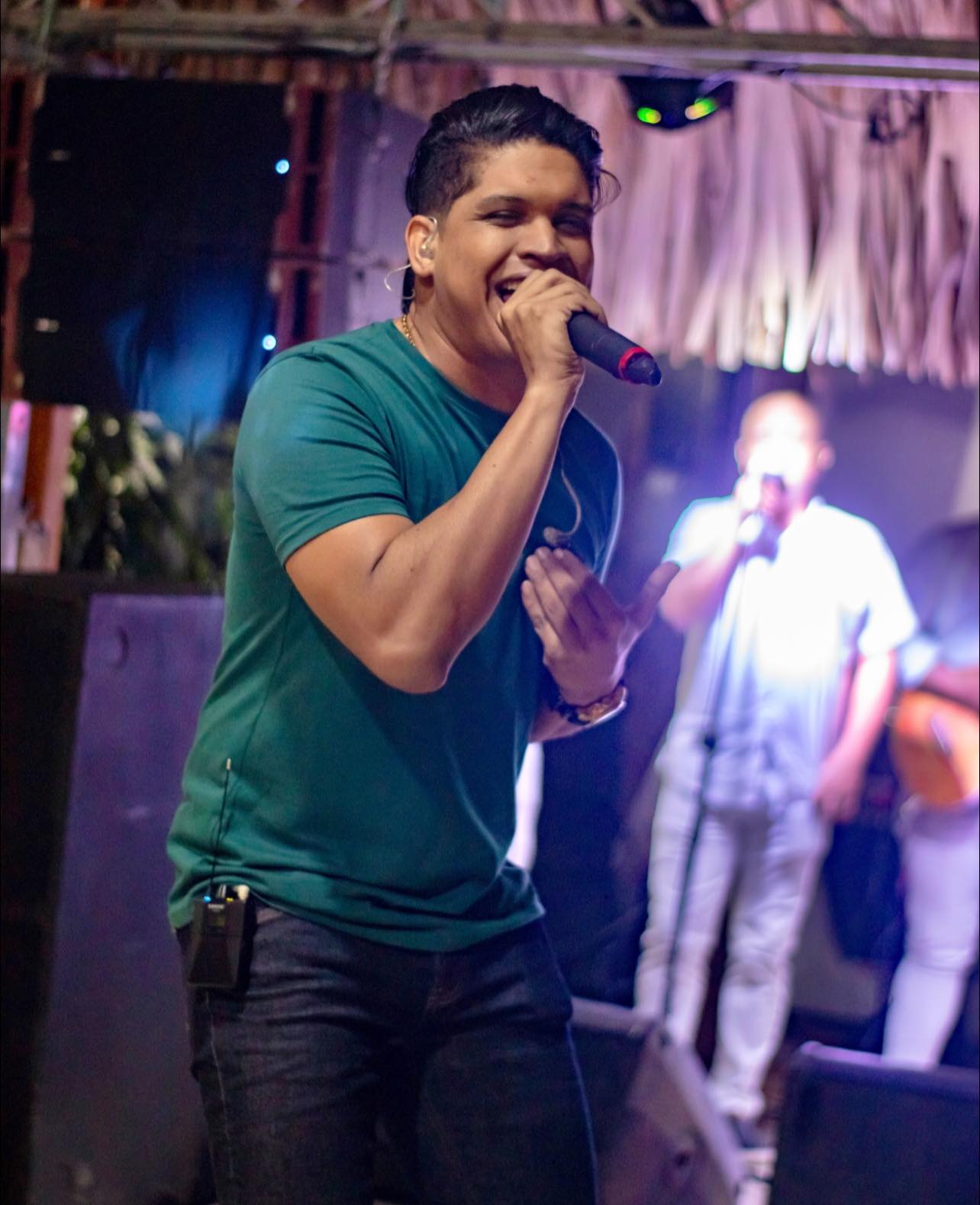 Iv&aacute;n Pallares S&aacute;nchez, el Cantante de Chiriguana.