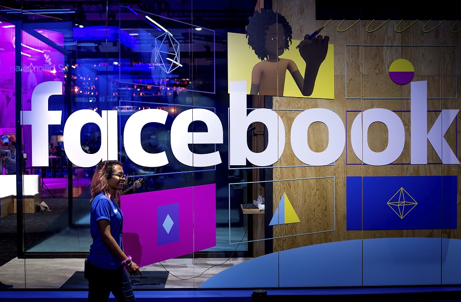 Facebook y su amenazante multa por supuesta filtraci&oacute;n de datos 