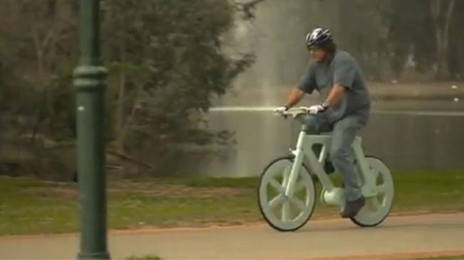 La bicicleta de cart&oacute;n, el &uacute;ltimo grito en transporte ecol&oacute;gico