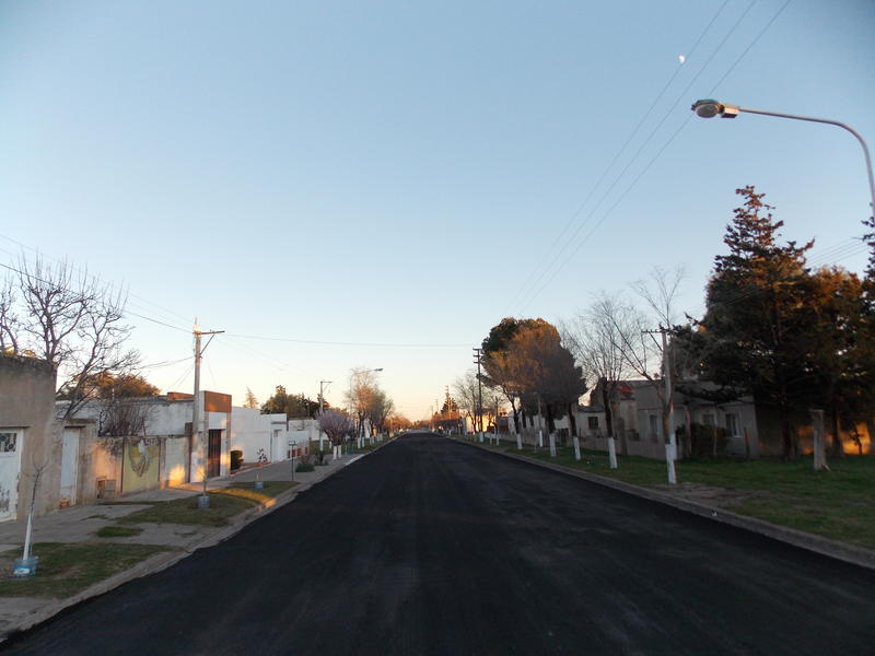 EXPERTO EN CALLES Y RUTAS SE REFIERE A LO ASFALTADO (CHISTE )