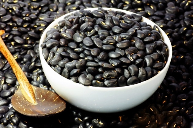 Los frijoles negros reducen la presi&oacute;n arterial, previenen enfermedades degenerativas y m&aacute;s