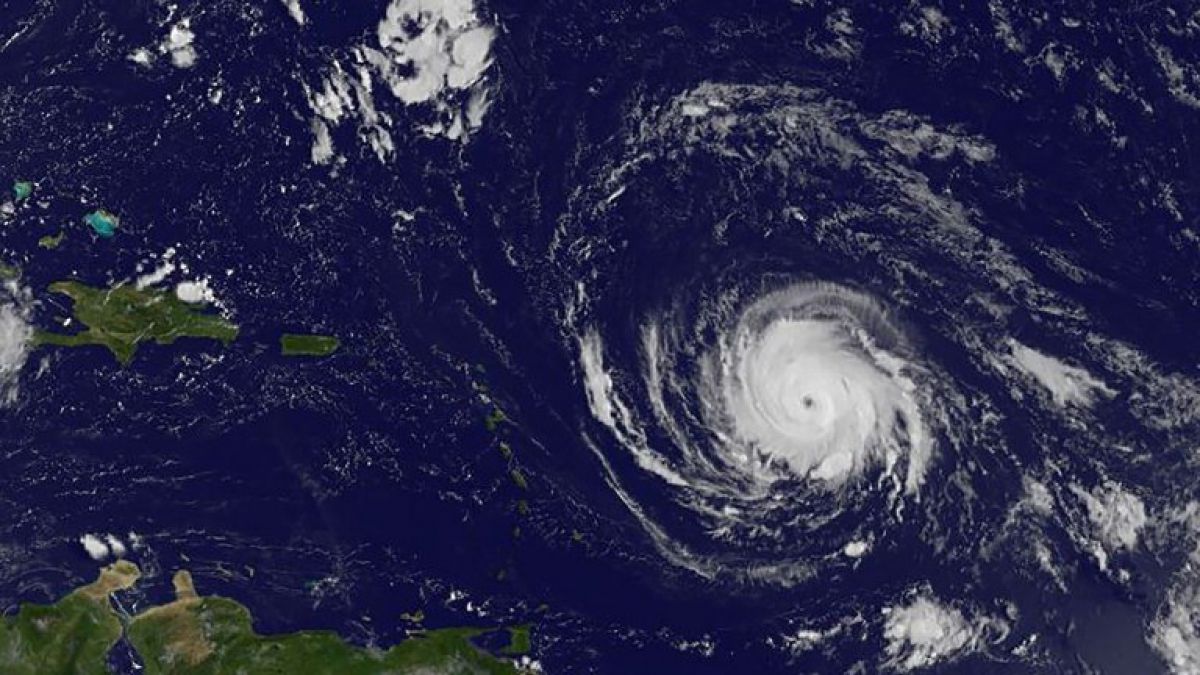 Hurricane Irma: destruction and death in its wake