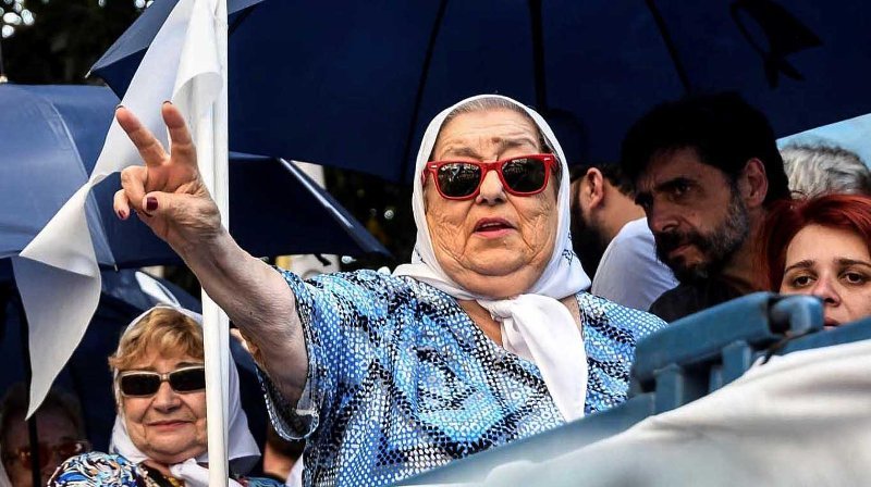 Hebe de Bonafini cobr&oacute; $ 5.910.368 del gobierno kirchnerista