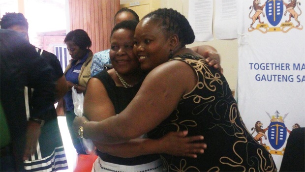 Retired teacher returns to teach for free