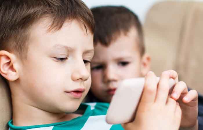 Razones por las que los ni&ntilde;os menores de 12 a&ntilde;os no deber&iacute;an usar smartphones