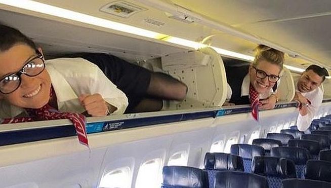 Sexo con pasajeros y otras oscuras confesiones de los auxiliares de vuelo