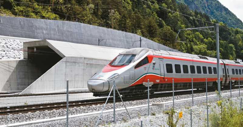 Se inaugura  en Suiza el t&uacute;nel m&aacute;s largo del mundo: en San Gotardo, 57,1 km,