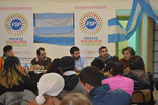 Mat&iacute;as Maciel lanz&oacute; su campa&ntilde;a con vecinos del Barrio F&eacute;lix U. Camet