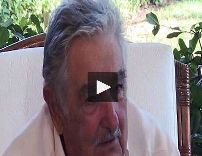 Mujica dice cambiar el celular cada 3 meses no es necesidad