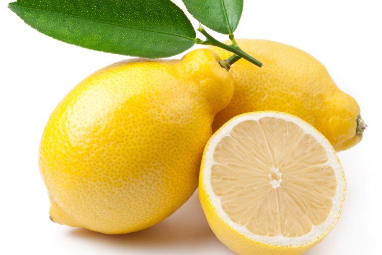 3 recetas para eliminar las estr&iacute;as con lim&oacute;n