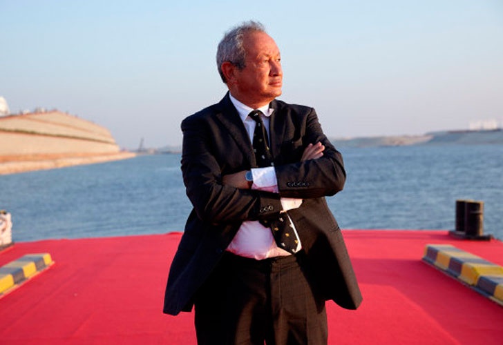 El magnate egipcio que quiere comprar una isla de Europa para albergar a miles de refugiados