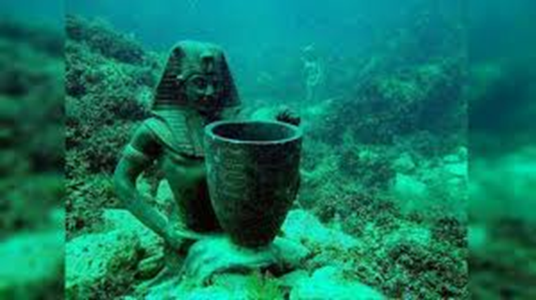 El enigma del palacio bajo el agua de Cleopatra