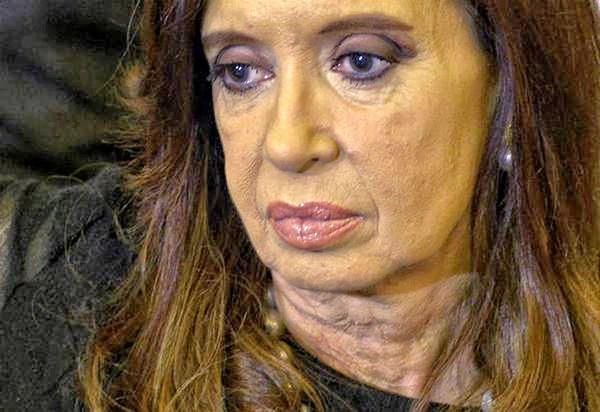 CRISTINA QUED&Oacute; DETENIDA EN EZEIZA
