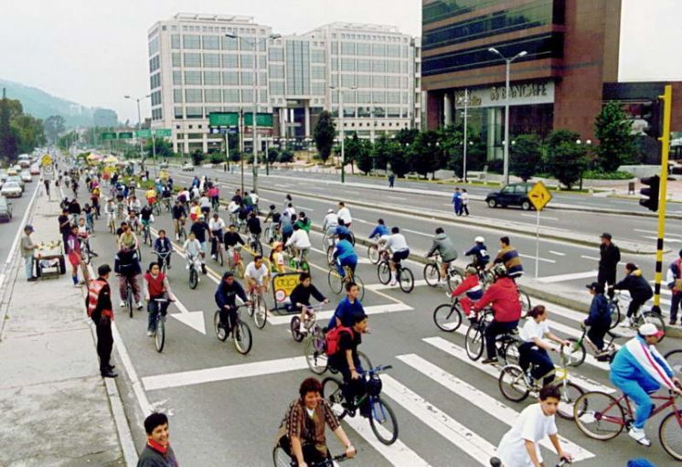 Colombia se quedar&aacute; una semana sin autos