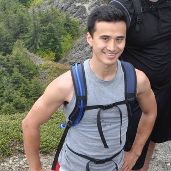 This guy will pay you $10,000 if you can find him a suitable girlfriend