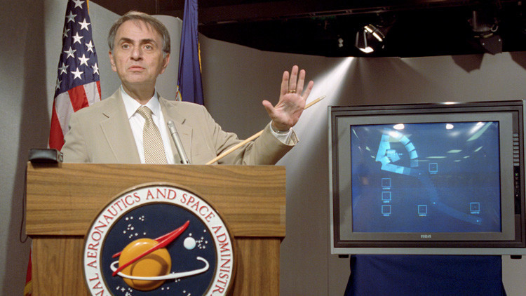 La oscura 'visi&oacute;n' de Carl Sagan sobre Estados Unidos que se est&aacute; haciendo realidad: