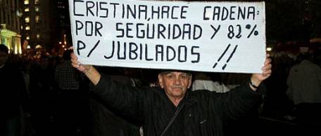 Abal Medina sobre cacerolazos: "Les preocupa m&aacute;s lo que pasa en Miami que en San Juan"