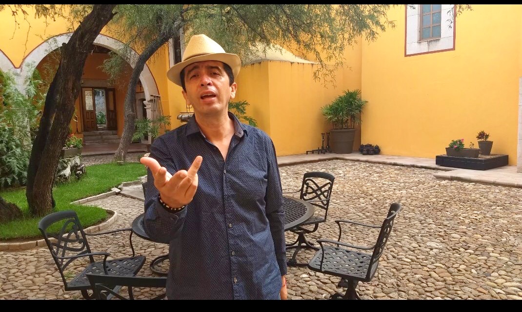 Sergio Alberto con los latidos de Durango en su m&uacute;sica 