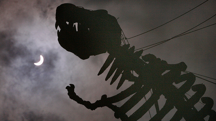 Revelan la sorprendente raz&oacute;n que podr&iacute;a estar detr&aacute;s de la extinci&oacute;n de los dinosaurios: