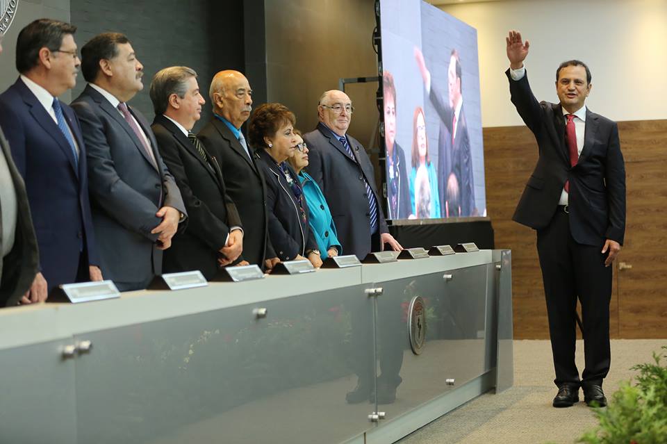 EN FACMED-HU DE UANL, EDELMIRO PEREZ  ASUME RESPONSABILIDAD DE CONSOLIDAR:  Educaci&oacute;n de Calidad 