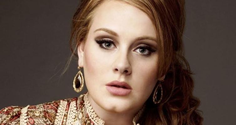10 secretos de moda de las famosas para lucir m&aacute;s delgada