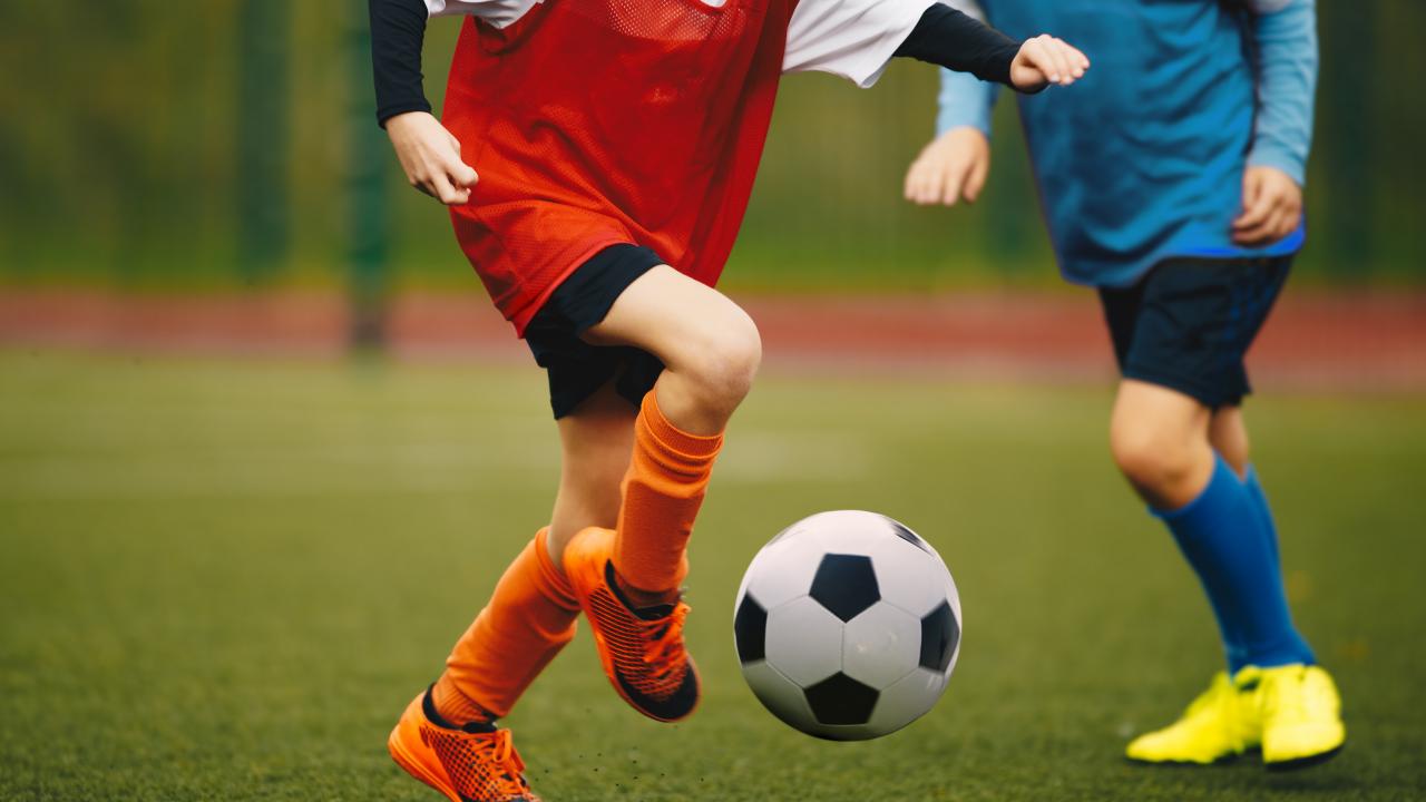 A qu&eacute; edad se puede ser entrenador de f&uacute;tbol: requisitos y estudios necesarios