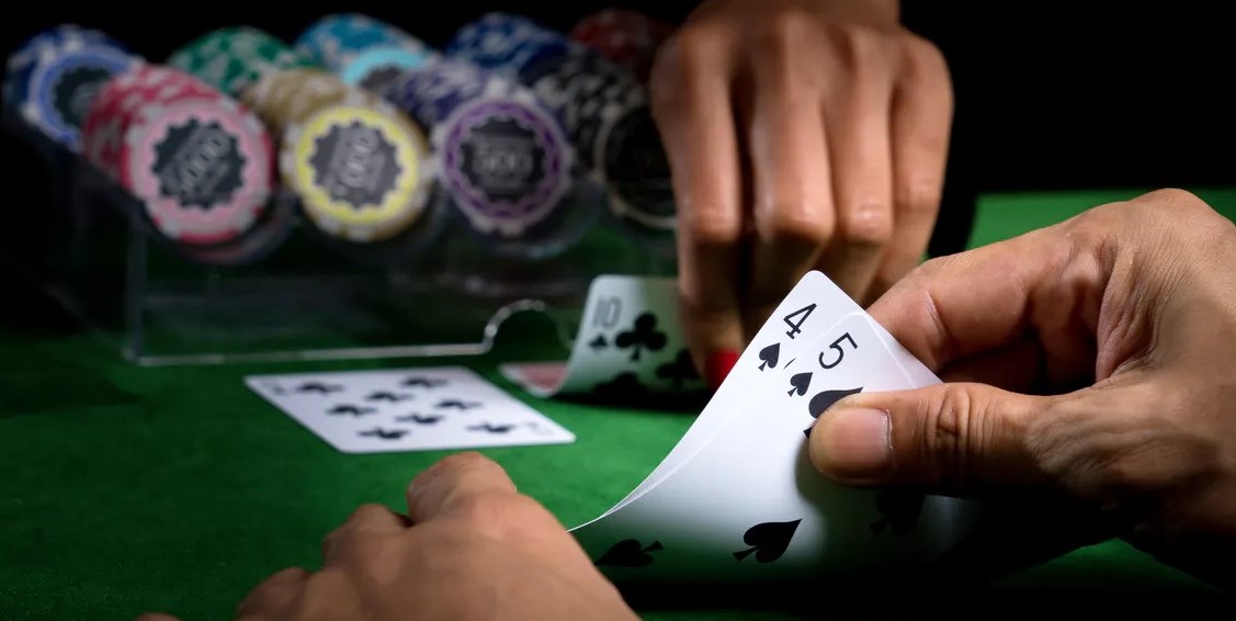 5 estrategias efectivas para jugar al p&oacute;ker online
