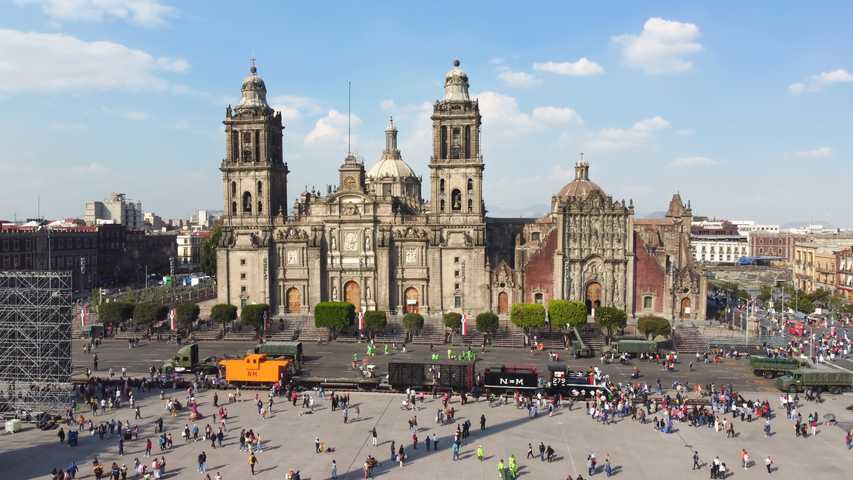 Centro hist&oacute;rico de CDMX epicentro de pr&aacute;cticas informales a discreci&oacute;n del gobierno